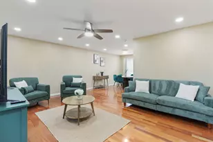 1356 Larchmont Dr, Buffalo Grove, IL 60089 - Photo 29