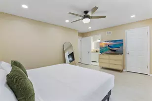 1356 Larchmont Dr, Buffalo Grove, IL 60089 - Photo 41