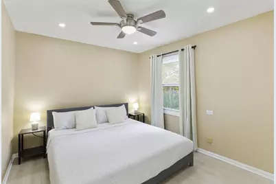 1356 Larchmont Drive, Buffalo Grove, IL 60089 - Photo 37