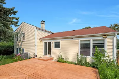 1356 Larchmont Drive, Buffalo Grove, IL 60089 - Photo 9