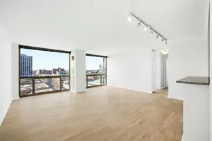 4343 N Clarendon Ave, Chicago, IL 60613 - Photo 3