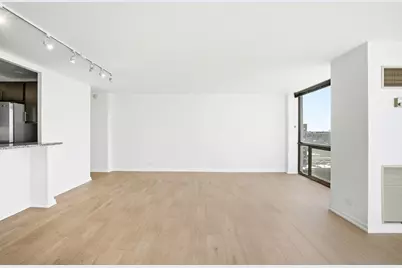 4343 N Clarendon Avenue #1017, Chicago, IL 60613 - Photo 5