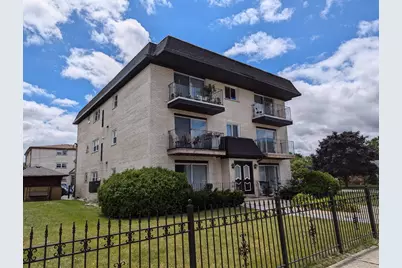 8143 Marion Drive #3E, Justice, IL 60458 - Photo 1