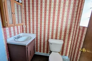 8143 Marion Dr, Justice, IL 60458 - Photo 9