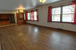 2585 S Jugtown Rd, Coal City, IL 60416 - Photo 5