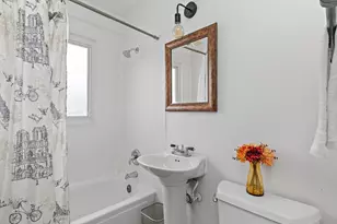 1531 McKool Ave, Streamwood, IL 60107 - Photo 17