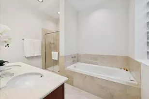 [Address not provided], Chicago, IL 60657 - Photo 13