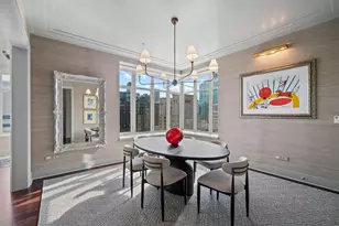 118 E Erie St, Chicago, IL 60611 - Photo 9