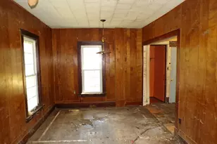 304 S Madison St, Morrison, IL 61270 - Photo 5