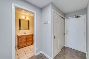 1107 S Old Wilke Rd, Arlington Heights, IL 60005 - Photo 5