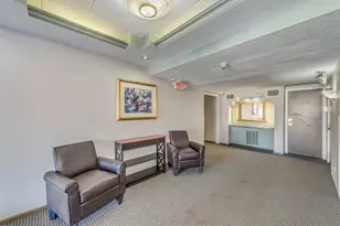 1107 S Old Wilke Rd, Arlington Heights, IL 60005 - Photo 3