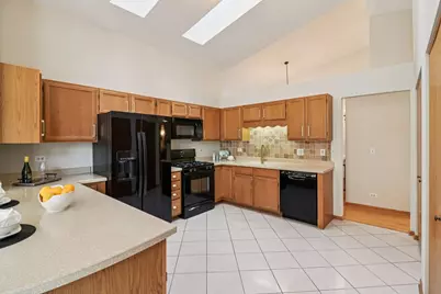 6167 Golfview Drive, Gurnee, IL 60031 - Photo 15