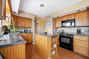 1204 Westview Dr, Normal, IL 61761 - Photo 9