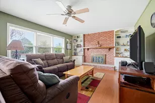 1204 Westview Dr, Normal, IL 61761 - Photo 11