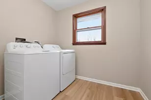 165 Nashua St, Park Forest, IL 60466 - Photo 11