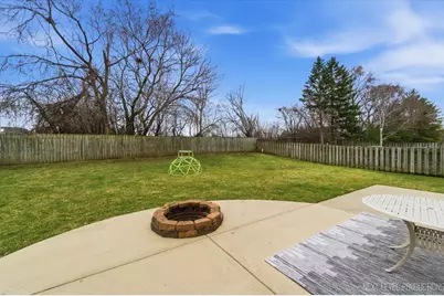 517 Danbury Drive, Carol Stream, IL 60188 - Photo 27