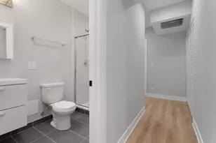 1556 W Juneway Terrace, Chicago, IL 60626 - Photo 9