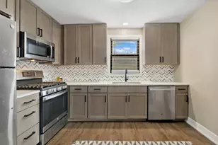 236 N West Rd, Lombard, IL 60148 - Photo 5