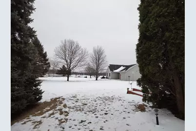 100 SW Thornhill Drive, Poplar Grove, IL 61065 - Photo 7