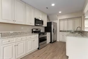 653 Serendipity Dr, Aurora, IL 60504 - Photo 11