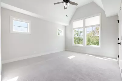 469 S Sunnyside Avenue, Elmhurst, IL 60126 - Photo 19