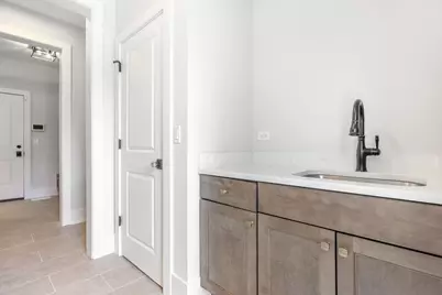 469 S Sunnyside Avenue, Elmhurst, IL 60126 - Photo 31