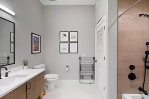 3217 N Clark St, Chicago, IL 60657 - Photo 9