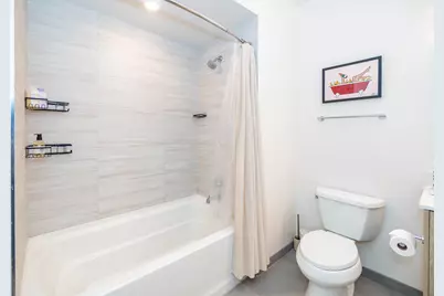 350 N Canal Street #2409, Chicago, IL 60606 - Photo 9