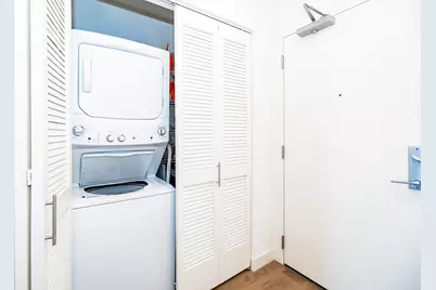 350 N Canal Street #2409, Chicago, IL 60606 - Photo 7