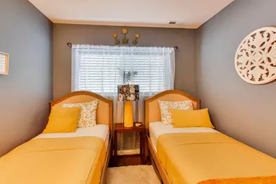 552 Lincoln Station Drive, Oswego, IL 60543 - Photo 25