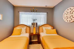 552 Lincoln Station Dr, Oswego, IL 60543 - Photo 25