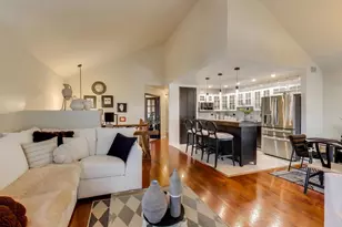 552 Lincoln Station Dr, Oswego, IL 60543 - Photo 9