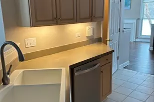 510 Harlowe Ln, Naperville, IL 60565 - Photo 9