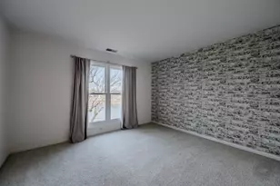 510 Harlowe Ln, Naperville, IL 60565 - Photo 15