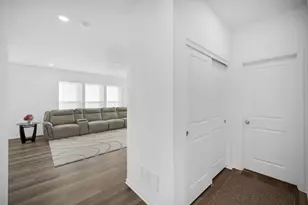 25529 W Streamwood Ln, Plainfield, IL 60544 - Photo 9