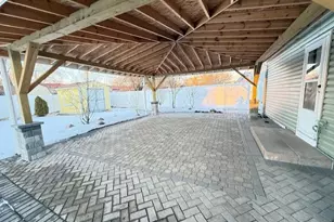 804 Hillside Dr, Streamwood, IL 60107 - Photo 23