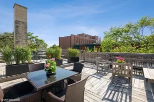 2349 N Cleveland Ave, Chicago, IL 60614 - Photo 23