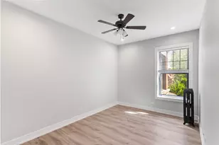 1062 W Glenlake Ave, Chicago, IL 60660 - Photo 9