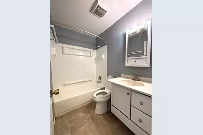 335 Shiloh Lane, Elgin, IL 60120 - Photo 9