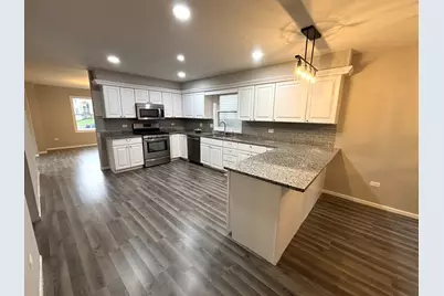 1101 N Princeton Avenue, Villa Park, IL 60181 - Photo 3