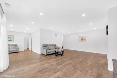 640 McHenry Road #301, Wheeling, IL 60090 - Photo 5