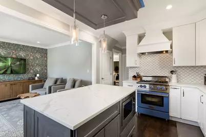 930 N Taylor Avenue, Oak Park, IL 60302 - Photo 11