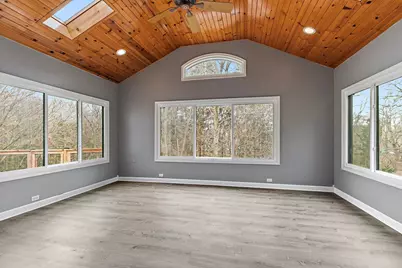 726 Barberry Trail, Fox River Grove, IL 60021 - Photo 17