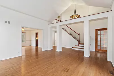 726 Barberry Trail, Fox River Grove, IL 60021 - Photo 7