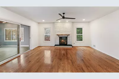 726 Barberry Trail, Fox River Grove, IL 60021 - Photo 15