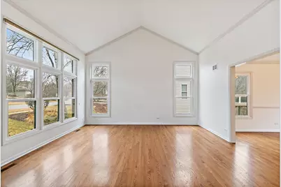 726 Barberry Trail, Fox River Grove, IL 60021 - Photo 5