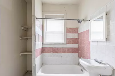 1600 S Saint Louis Avenue, Chicago, IL 60623 - Photo 19