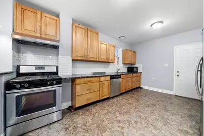 8100 S Houston Avenue, Chicago, IL 60617 - Photo 11