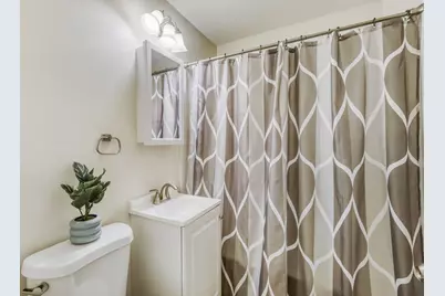 245 Whitehall Avenue, Northlake, IL 60164 - Photo 9