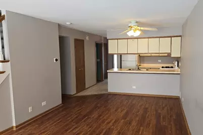 482 Nicole Drive #8B, Bartlett, IL 60103 - Photo 3